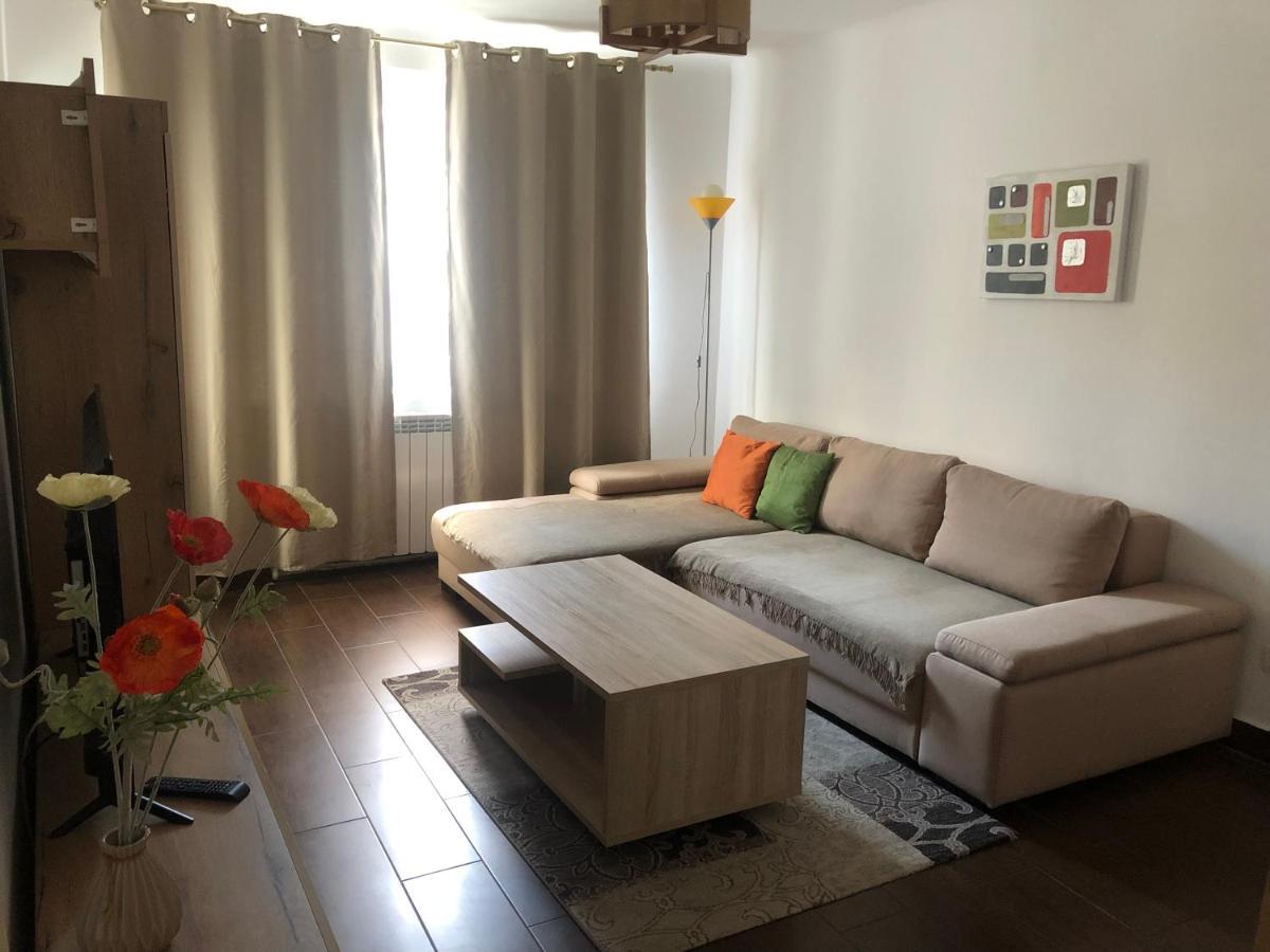 Central Home Piatra Neamţ Dış mekan fotoğraf